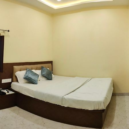 Hotel Ganga Sparsh Varanasi Exterior foto